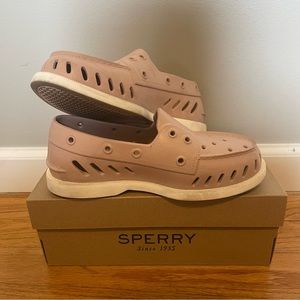 Sperry Blush Float boat shoes. Size 5